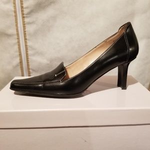 Anne Klein (AKII) Joliet Black Heels